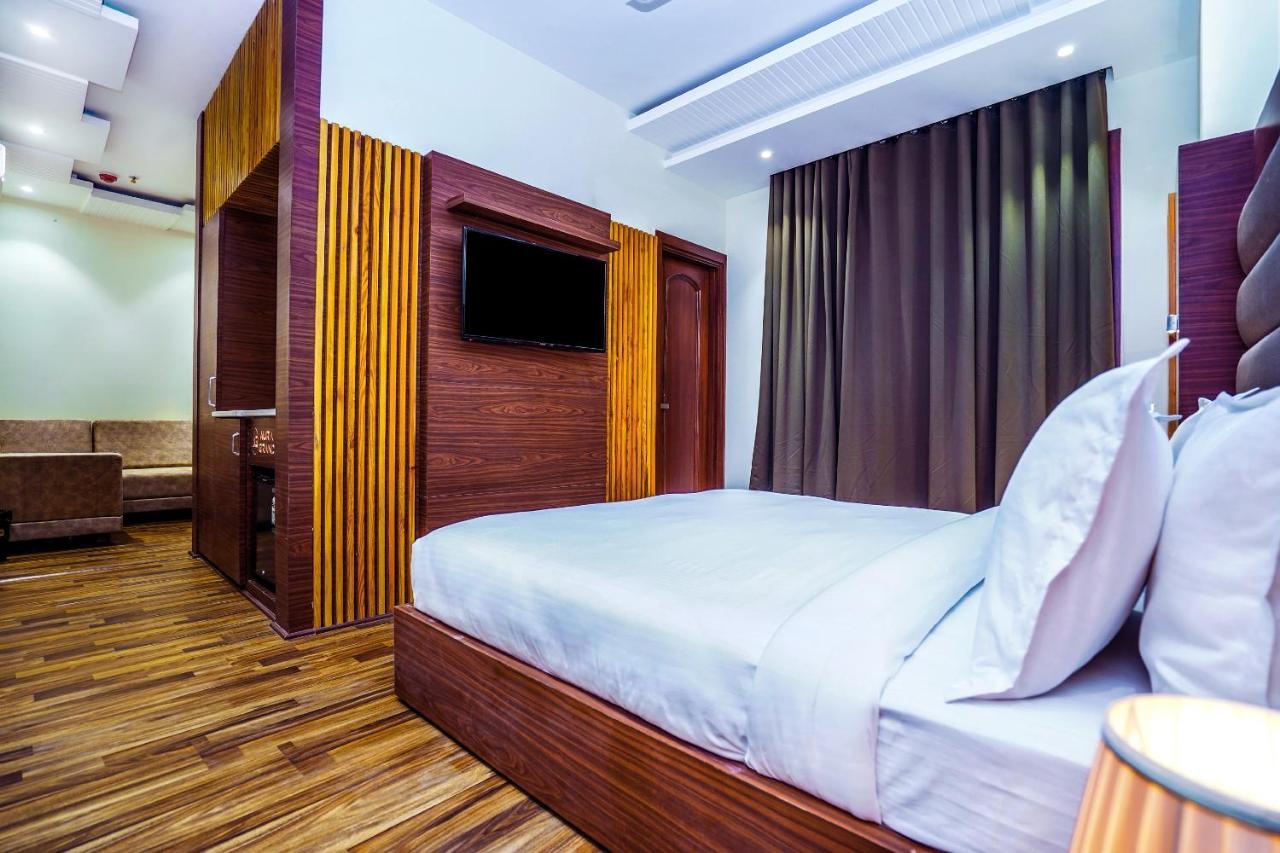 Hotel Aura Grand By Levelup Hotels Amritsar Luaran gambar